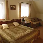 Zarebek فندق مبيت وإفطار