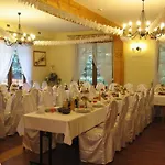 Zarebek 3*