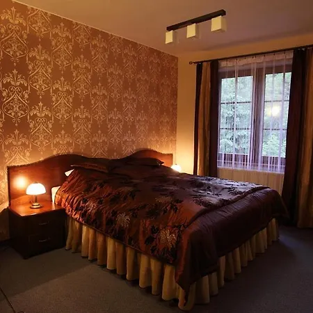 Bed & Breakfast Zarebek Lopuszna