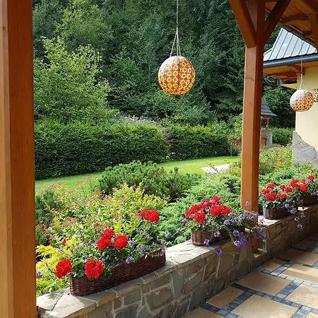 Oda ve Kahvaltı Zarebek