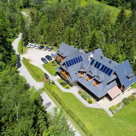 Zarebek Oda ve Kahvaltı 3*