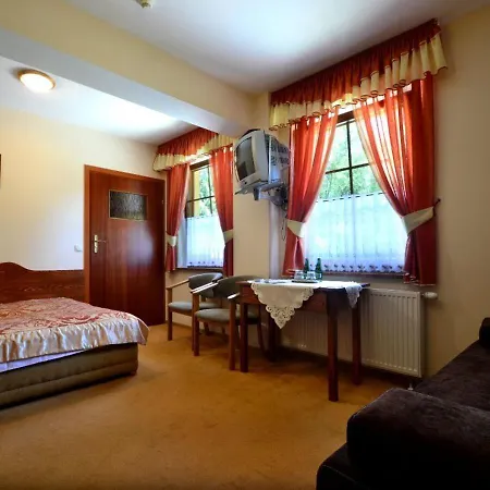 Zarebek Bed & Breakfast Lopuszna