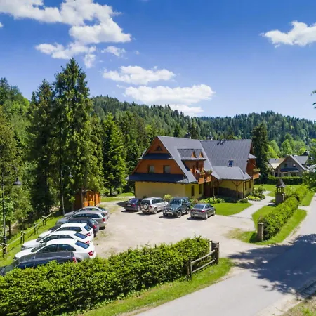 Zarebek Oda ve Kahvaltı 3*