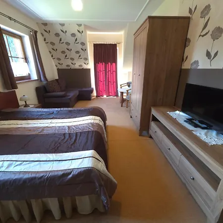 Zarebek Bed & Breakfast 3*