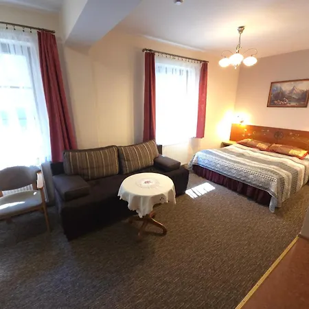 Oda ve Kahvaltı Zarebek 3*