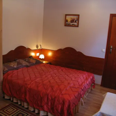 فندق مبيت وإفطار Zarebek