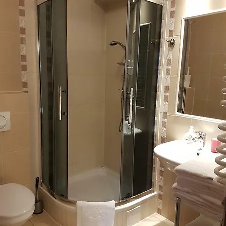 Zarebek Bed & Breakfast Lopuszna