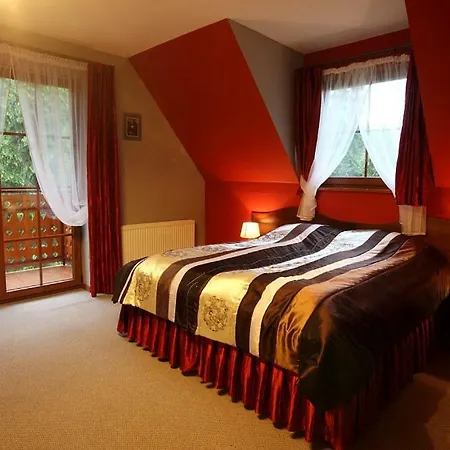 Zarebek Oda ve Kahvaltı Łopuszna